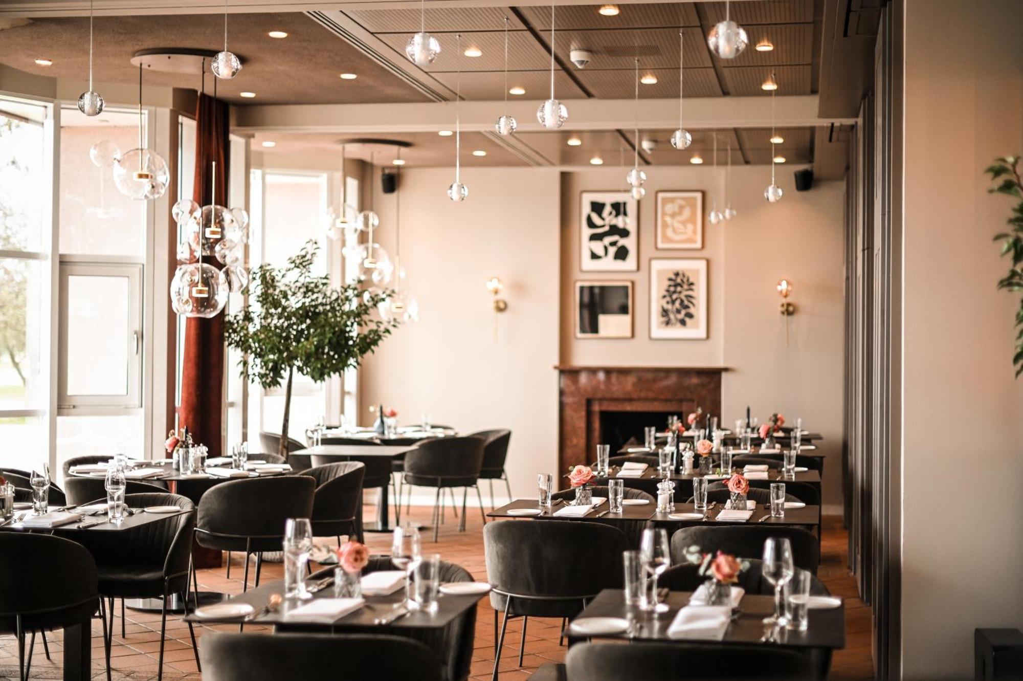 Golfhotel & Restaurant Lindenhof Бад Вилбел Екстериор снимка
