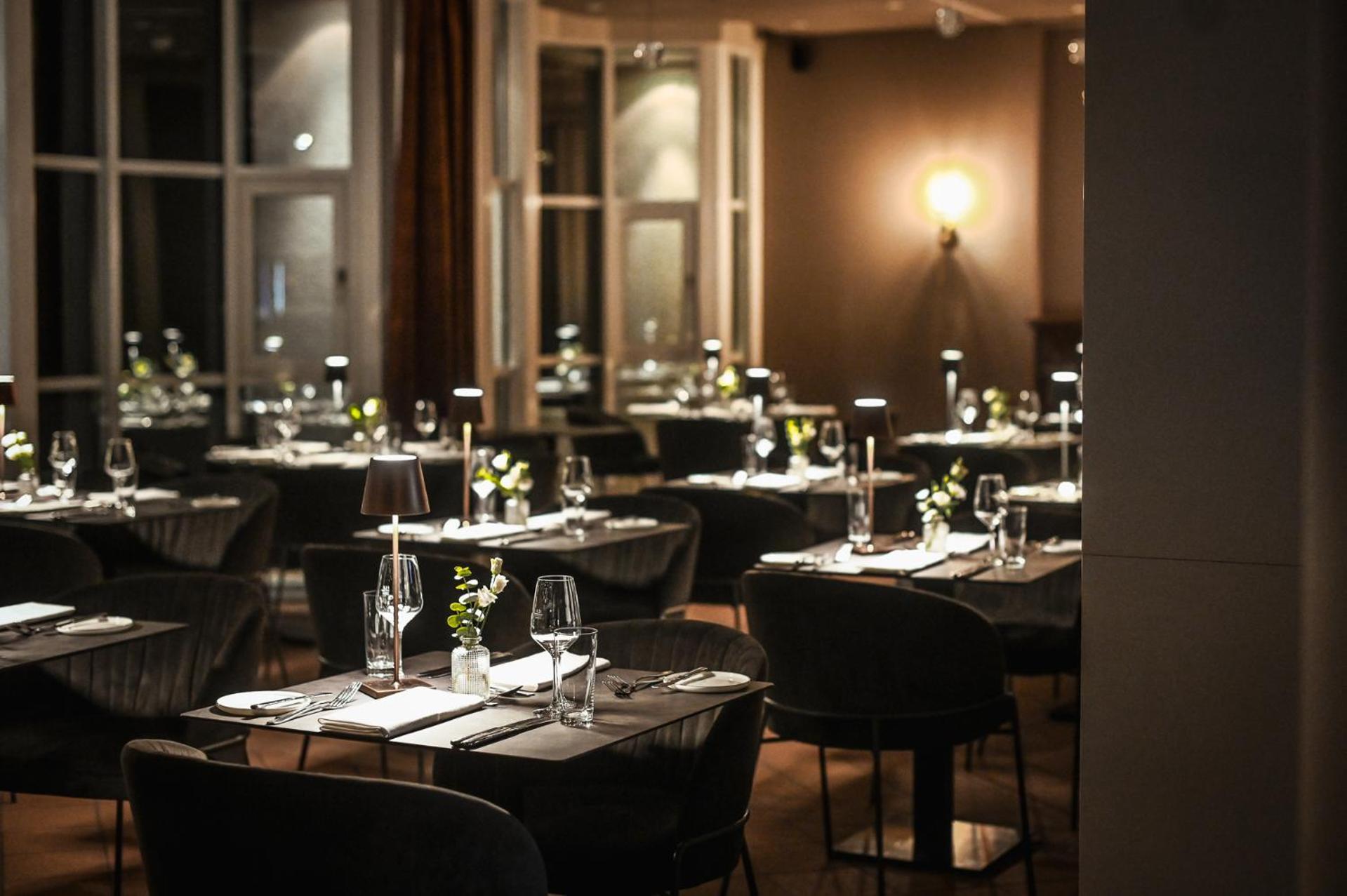 Golfhotel & Restaurant Lindenhof Бад Вилбел Екстериор снимка