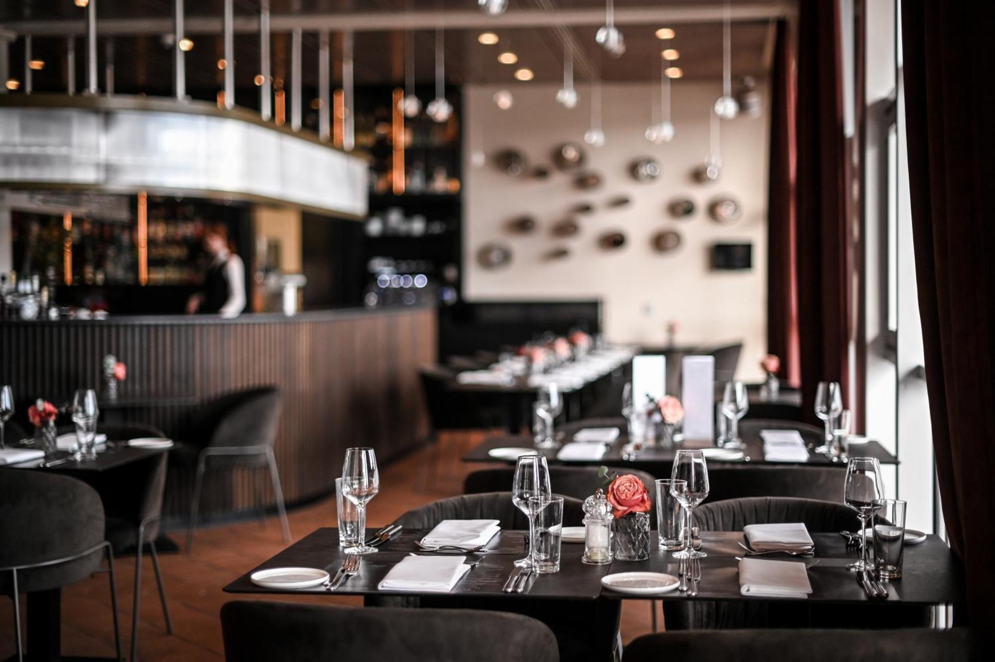 Golfhotel & Restaurant Lindenhof Бад Вилбел Екстериор снимка